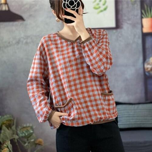 Women Cotton Linen Casual T-shirts New 2021 Spring Simple Style Vintage V-neck Plaid Loose Female Long Sleeve Tops Tees S2984