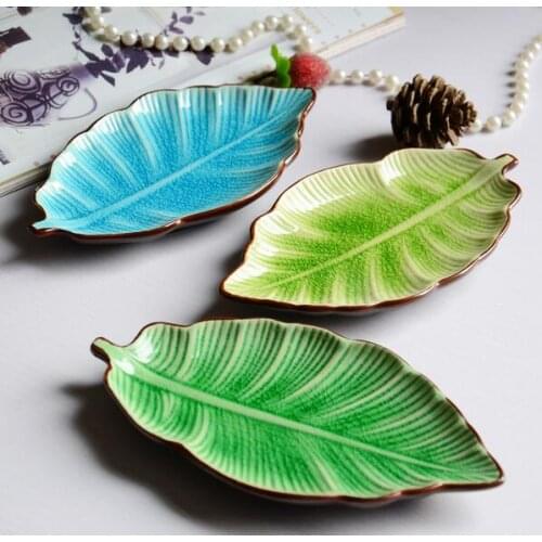 Small plate dish creative ceramic leaf shape leaf dish cold small dish