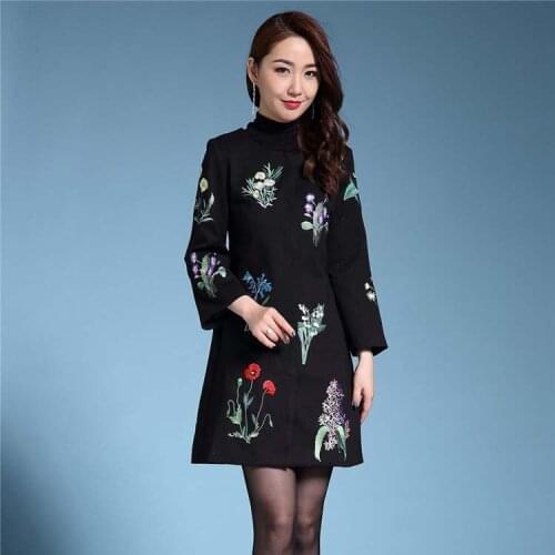 Plus size S-4XL 2021 Trench coat women o-Neck jacquard outerwear dobby womens trenches mother cloth Flower coat trenches