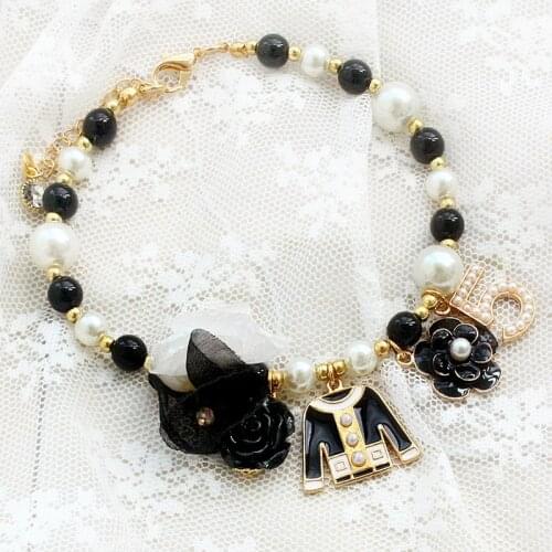 Free Shipping Adjustable Handmade Dog Accessories Luxury Pearl Necklace Classic Black White Camellia Pendant Pet Jewelry Poodle