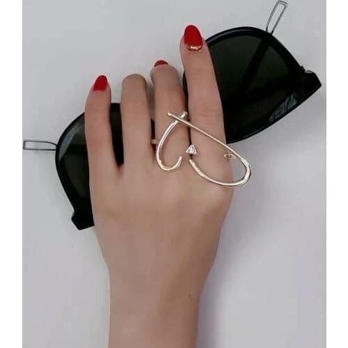 SRCOI Fashion Design Geometric Hollow Metal Heart Ring Studded With Rhinestone Simple Temperament Women Party Jewelry 2021