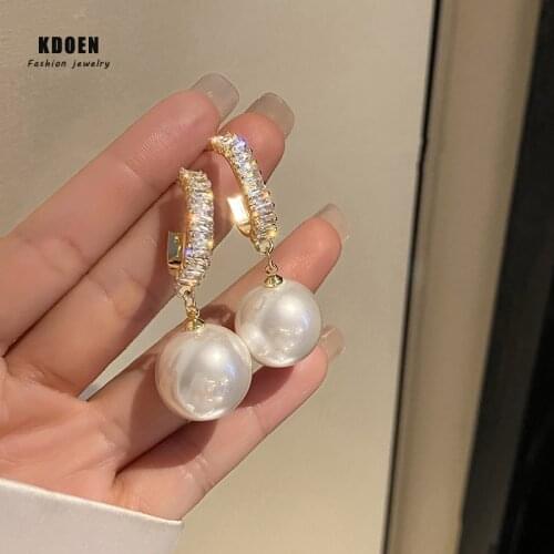 2021 New Temperament White Pearl Pendant Dangle Earrings For Woman Luxury Zircon Jewelry Wedding Party Girls Sexy Earrings