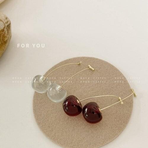 Japanese Wine Flavored Cherries Retro Temperament Female INS Design Sense Ear Line Fashion Earrings Simple Girl Sense Ear Clip