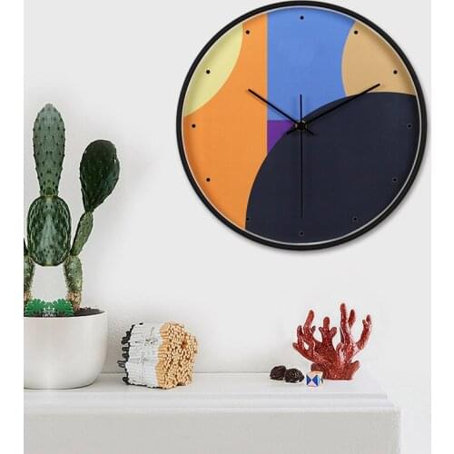 Nordic style modern minimalist art wall clock round metal living room new personality creative home atmospheric clock