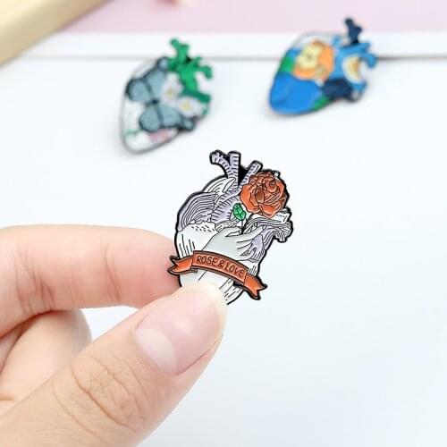 Heart flower Enamel Brooch Van Gogh Butterfly flower Lapel Pin heart Decorative painting Brooches denim jackets Punk Badge