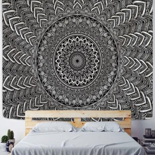 Large Mandala Indian Tapestry Wall Hanging Bohemian Beach Mat Polyester Thin Blanket Yoga Shawl Mat 200x150cm Blanket