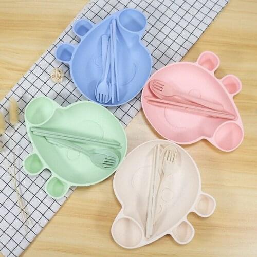 4pcs/Set Childrens Dinner Plates Wheat Straws Childrens Dinner Plates Anti-scalding Division Food Tables Chopsticks Spoons