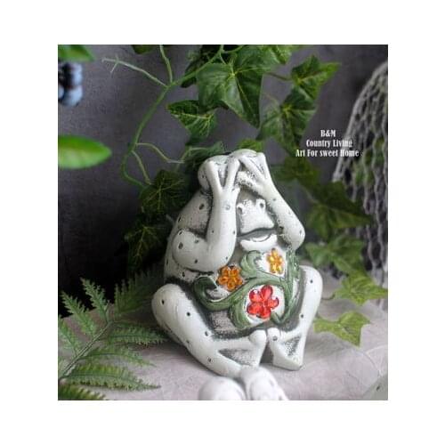 Red pottery makes old funny flowers three not frog garden balcony ornament small decoration resin handicraft