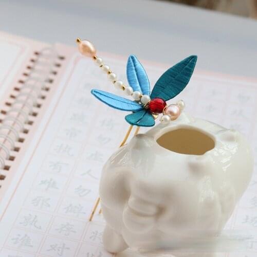 Chinese Traditional Flower-Wrapped Dragonfly Pearl Hairpin Han Costume Ancient Style Exquisite Mini Insect Headdress