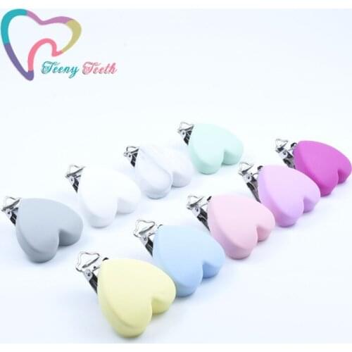 10 PCS Candy Heart Shape Silicone Pacifier Clips Baby Teething Nipple Holder BPA Free Nursing Baby Pacifier Chain Accessories