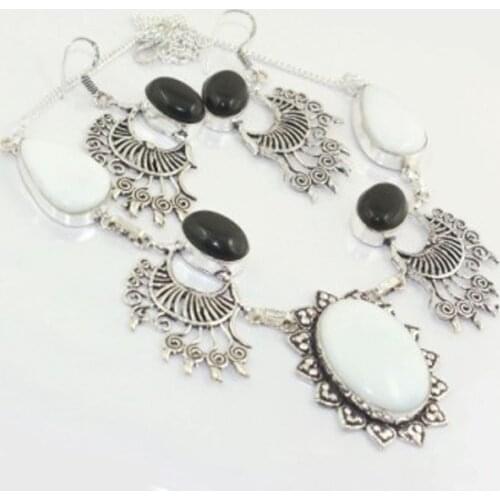 White Opal & Black Onyx Necklace Earing Silver Overlay over Copper , 52 cm, N3025