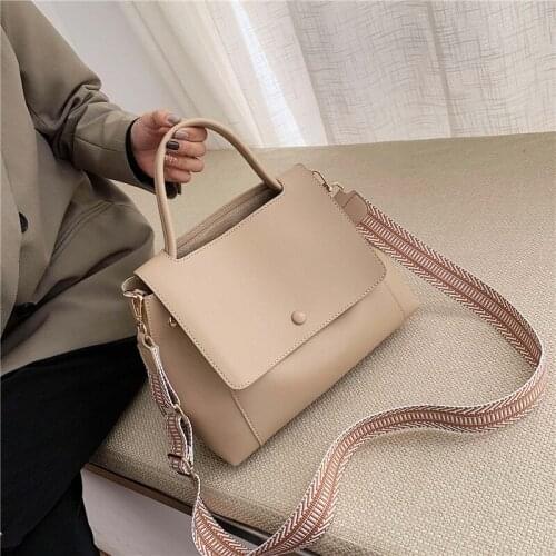 New Women Fashion Large Capacity Handbags Women PU Shoulder Messenger Bag Female Retro Daily Totes Shoulder Simple Travel Bag