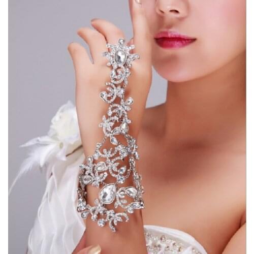 Bling Bling Fingerless Crystal Flower Bridal Hand Chain Women Dancing Hand Bracelet & Bangles Jewelry Bridal Wedding Accessories