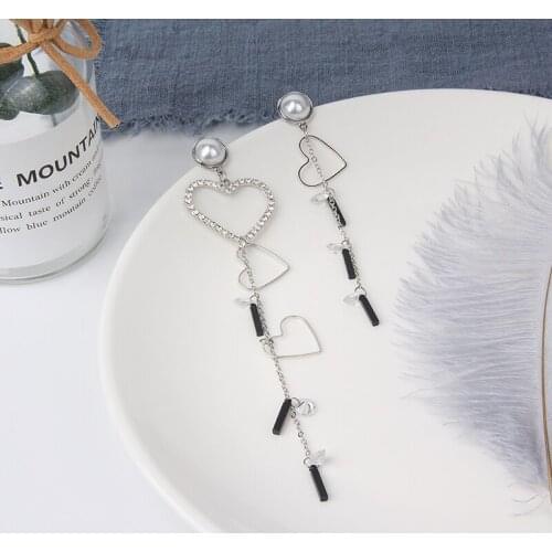 2019 Fashion Korean Version Asymmetrical Rhinestone Love Earrings Round Pearl Pendant Earrings Elegant for Women Brincos Jewelry