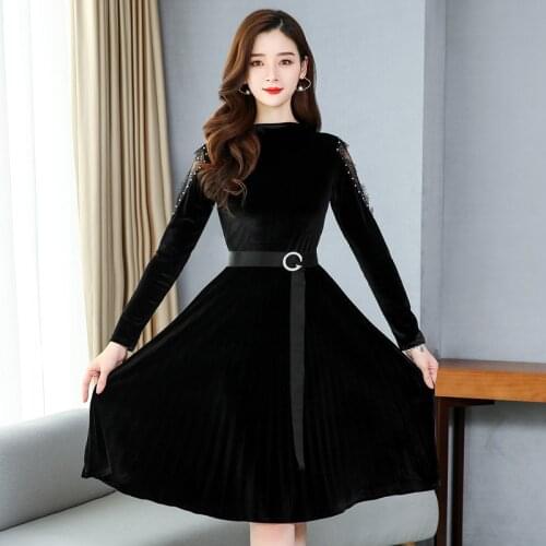 Fashion Elegant Black Velvet Dress Women Autumn Winter Mujer Vestidos Female Temperament O-neck Pleated Bottom Dress Women Q250