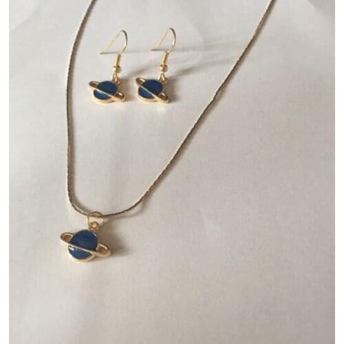 Na1000 New Listing Vintage saturn planet pendant necklace appealing choker charm new alloy necklace set (Necklace + earring)