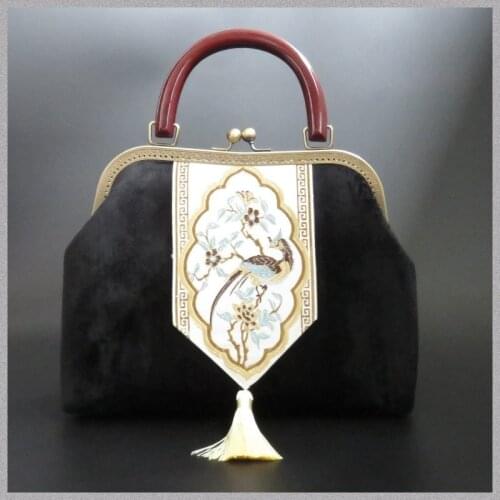 Womens Bag Chinese Retro Wood Handle Velvet Elegant Handbag Embroidered Dinner Dress Bag Gold Bag Handmade Finished Product