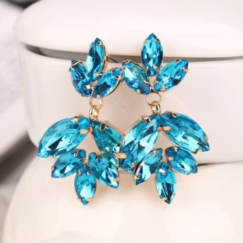 The new 2016 blue crystal flower female personality nightclub drop earrings the best seller for women free shipping #E082