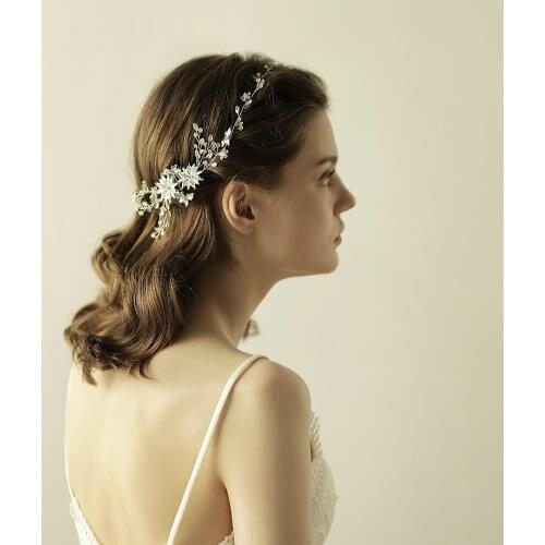Romantic Sweetheart Bridal Headdress Crystal Rhinestone Alloy Flower Hair Comb for Wedding Perform Studio Traveling Photo O824