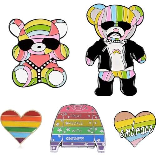 New Arrival Rainbow Series LGBT Enamel Brooch Mr. Bear Mrs. Bear Badge Pin Huges the Rainbows Gay Price Heart Shape Elblem