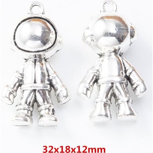5 pieces of retro metal zinc alloy astronaut Pendant for DIY handmade jewelry necklace making 8136