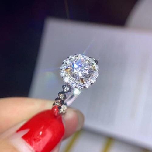 Flashing moissanite gemstone ring for women round natural gem 925 sterling silver shiny better than diamond engagement ring gift