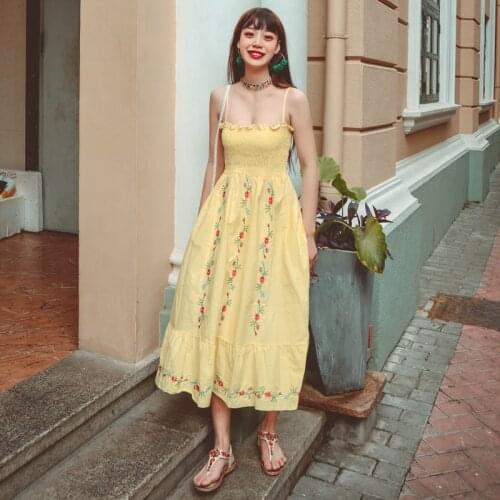 2021 New Seaside Holiday Beach Skirt Womens Travel HarajukuThai Suspender French Cropped Pleated Halter Cottagecore Boho Dress