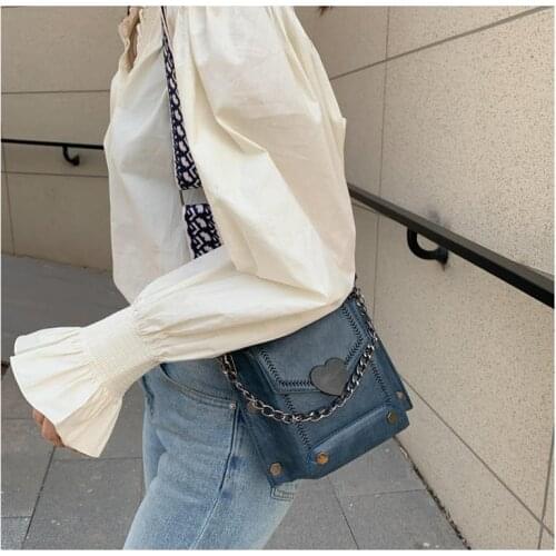 2020 Fashion Trend Women Messenger Bag Retro Style Shoulder Purse Crossbody Handbags Satchel Heart Buckle Decor Small Chain Bags