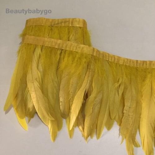 Price Of 2 Yards Yellow Dyed Rooster Tails Feather Trim 20-25cm 8-10Inches Chicken Feathers Ribbon Carnival Christmas Decoration
