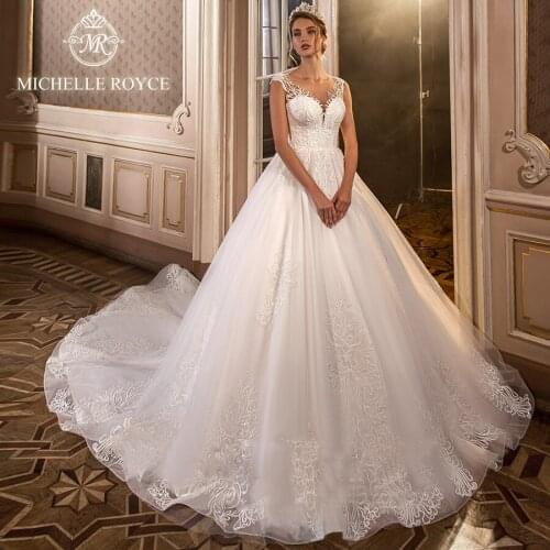 Michelle Royce A-Ling Wedding Dresses 2020 V-neckline Exquisite Embroidery Button Chapel Train Bridal Gowns Vestido De Noiva