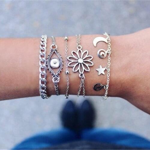 5 Pcs/Set Women Vintage Multilayer Bracelets Set Moon Star Flowers Eye Chain Pendant Bracelet Boho Jewelry Accessories
