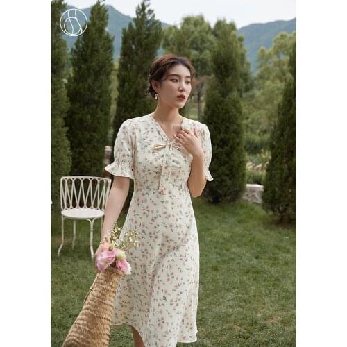 DUSHU Loose Office Lady Texture Chiffon Floral Light Yellow Dress Female 2021 Summer New Retro V-neck Lotus Leaf Sleeve Dress