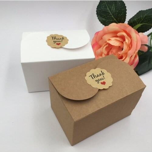 30Pcs/Lot Handmade Packaging Kraft Paper Box Brown White With Free Stickers 9x6x6cm For Toy Doll Packing Party Gift Box Cases