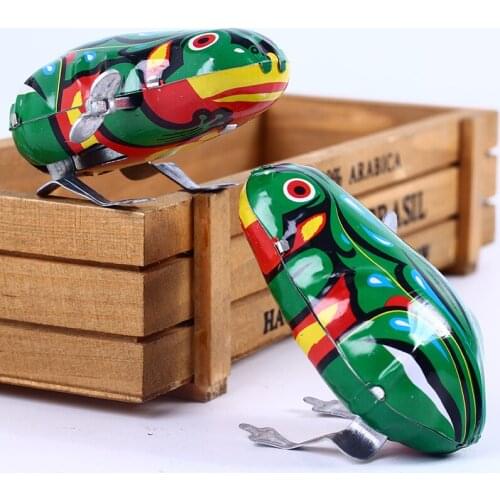 New Classics Clockwork Wind-Up Frog Chicken Cock Pecking Tin Toys For Children Mechanical Toy For Kids Collection Halloween