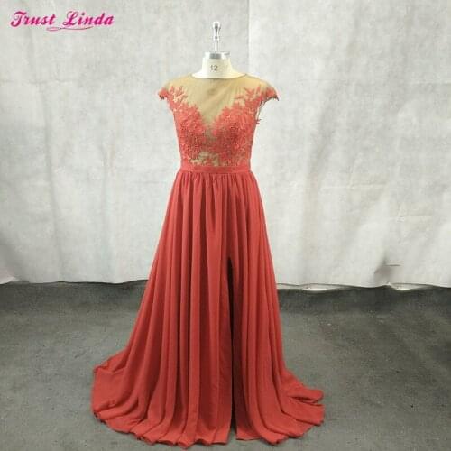 Sexy See Through Side Slit Bridesmamid Dresses Lace Appliques Tops Floor Length Prom Gown for Wedding Party Custom Made