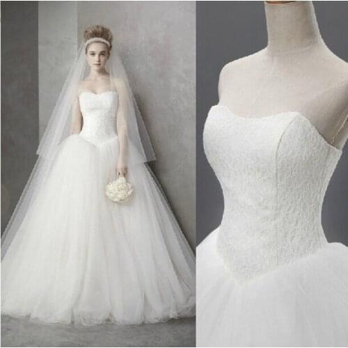 Hot Sale Floor Length Wedding Dress 2019 Cheap Celebrity Party Gowns Strapless Vintage Top Lace Bridal Ball Gown Bridal Dress