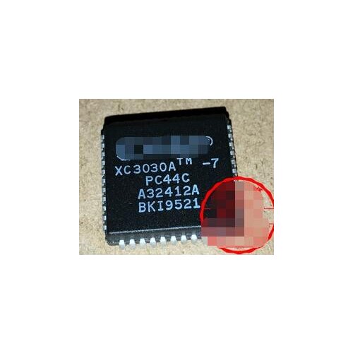 IC NEW 100% XC3030A-7PC44C