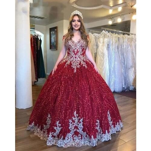 Red Beaded Ball Gown Quinceanera Dresses Gold Appliques Sweet 16 Dress Pageant Gowns vestido de 15 anos años quinceañera