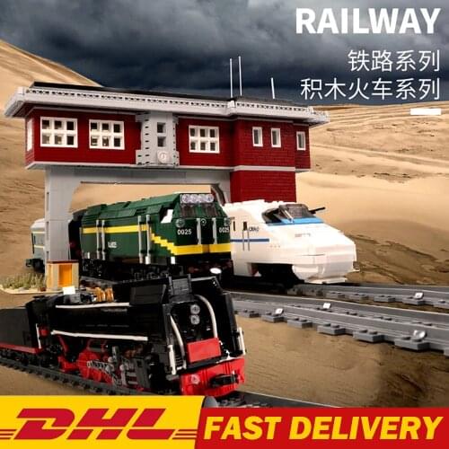 Moukd King 12009 High-Tech Car Toys The MOC Railway Signal Tower Set Train Model Building Blocks Bricks Kids Christmas Gifts