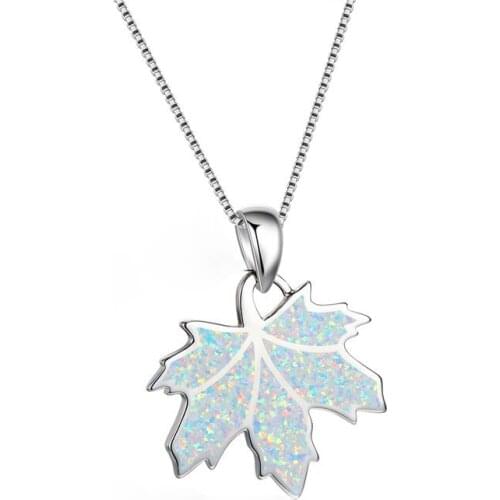 2021 Fashion Women Maple Leaf Pendant Necklace Jewelry Accessories Girl Gift Cute Imitation Opal Pendant Necklace for women