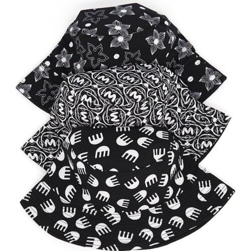 2021 New Brand Black White Print Pattern Bucket Hats Fishing Caps Women Mens Reversible Fisherman Hat