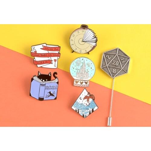 Crystal ball enamel pin Black cat read book brooch Poker King and queen Lapel pin badge Shirt bag jewelry women gfit wholesale