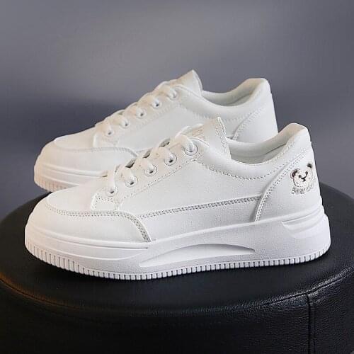 New Student Sneakers Women Korean Autumn New Breathable Platform Flat Shoes Women Sponge Cake Leisure