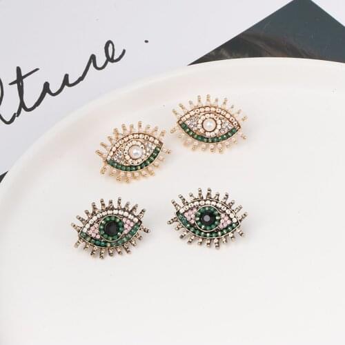FASHIONSNOOPS Creative Design Eye Shaped Stud Earrings For Women Fashion Charm Rhinestone Oorbellen Femme Trendy Ear Jewelry