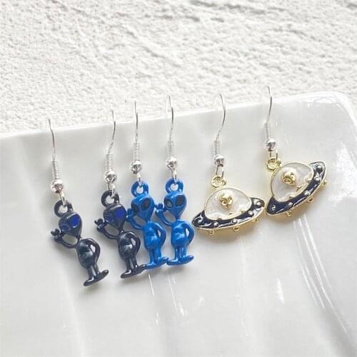 New Ins Personality Creative UFO Alien Earrings Cute Funny Unique ET UFO Dangle Earrings For Women Girls Fashion Jewelry Gift