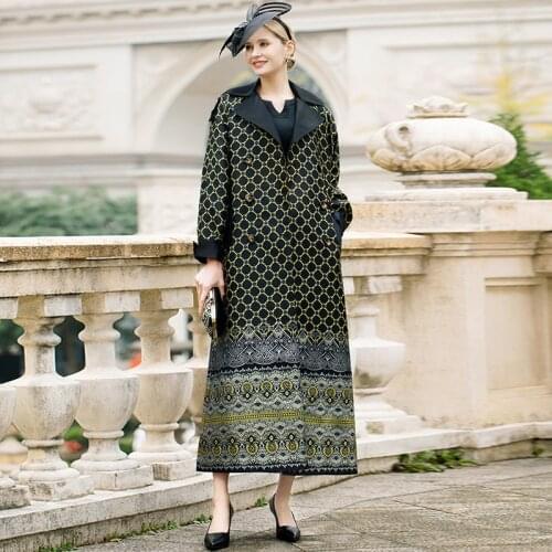 Vintage Autumn Winter Coat Women Trench Embroidery Outwear British Style Runway Coat Turn-down Collar Outwear DZ1316
