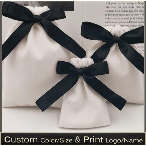 Velvet Jewelry Pouches WIth Bow Lipstick Cosmetic Necklace and Earring Packaging Drawstring Bag Birthday Wedding Gift Bags