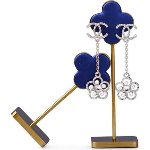 Original four-leaf clover earring display stand light luxury azure jewelry props metal earring stand