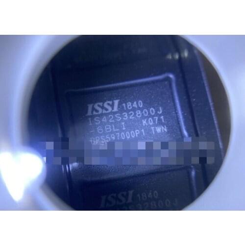 2PCS/ IS42S32800J-6BLI IS42S32800J 32800G BGA-90 NEW