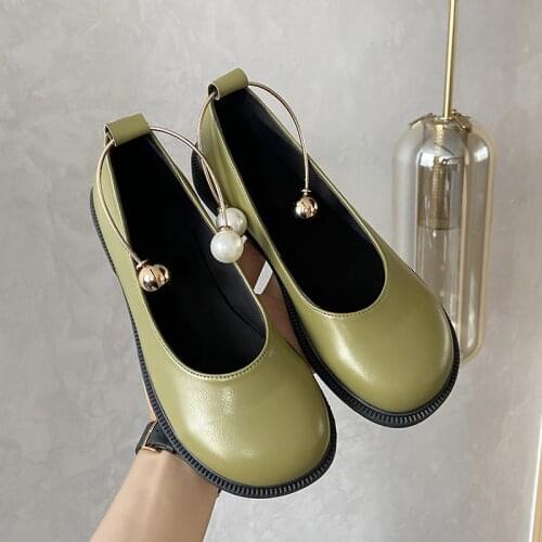 Fairy Style Shallow Mouth Single Shoes Female 2021 Spring and Autumn New Fashion Retro Pearl Shoes Casual Small Leather Shoes